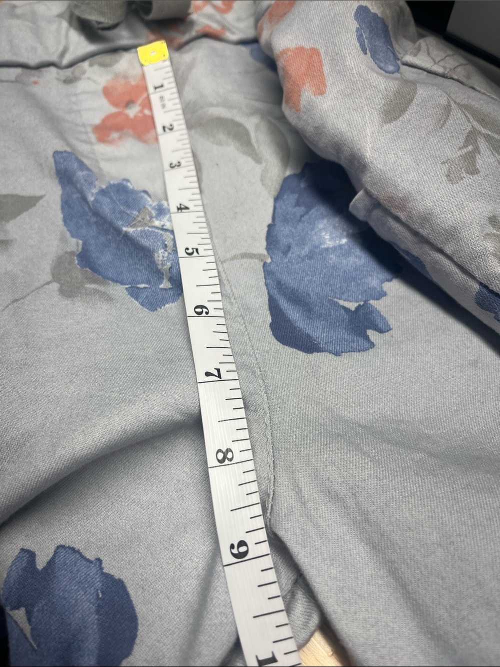 Made In Italy Light Gray Floral Pull On Pants - Picture 11 of 14